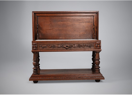 Dessert sideboard
