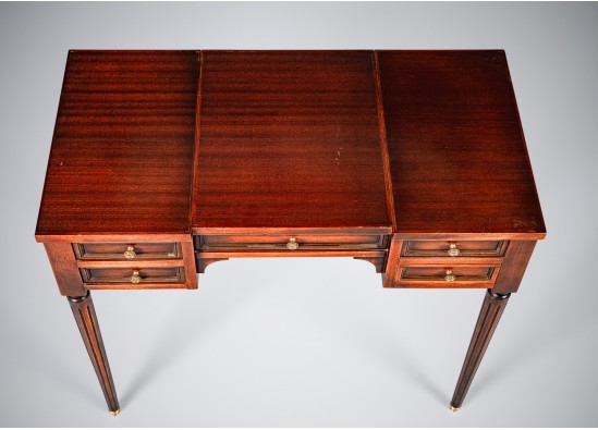 Vanity table