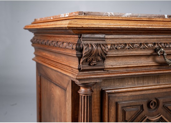 Dessert sideboard