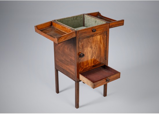 Bar dresser