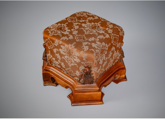 Bedroom furniture set