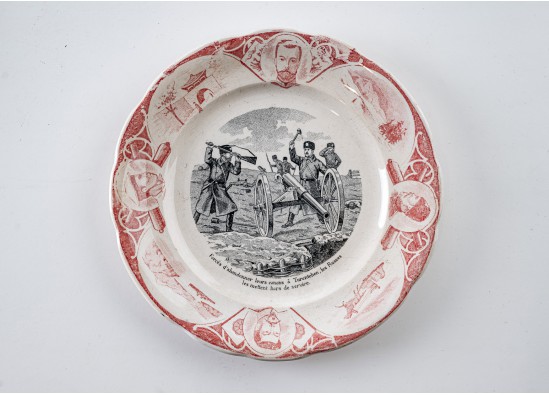 Set of 6 decorative plates.