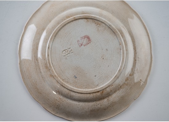 Set of 6 decorative plates.