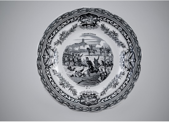 Set of 6 decorative plates.