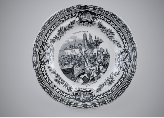 Set of 6 decorative plates.