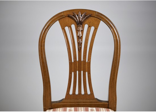 Dining room furniture set