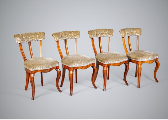 Set of chairs (4 pcs.).