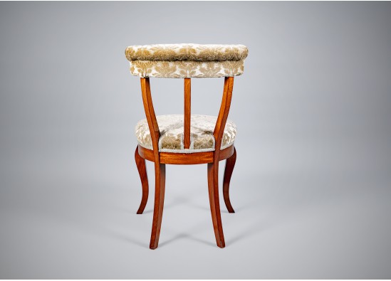 Set of chairs (4 pcs.).