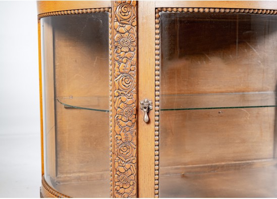 Display cabinet