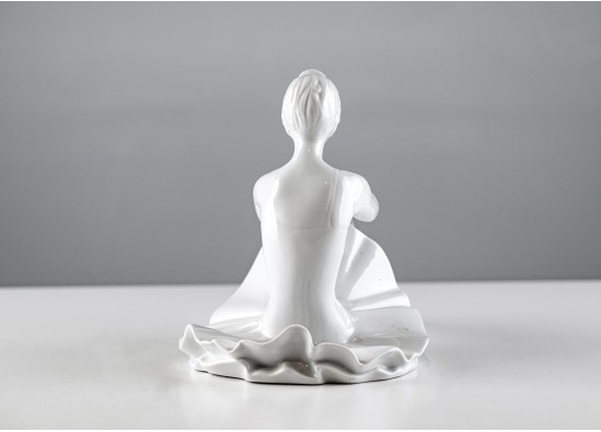 Figurine