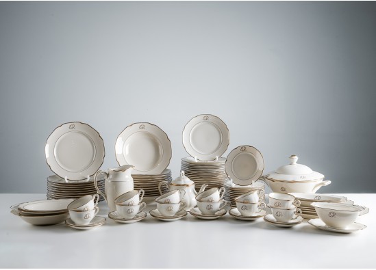Dinner set