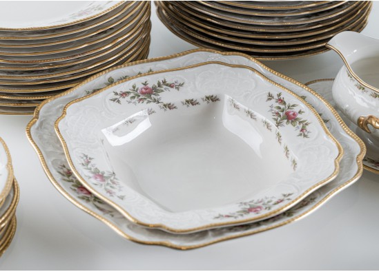 Dinner set
