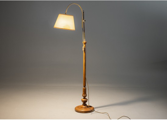 Floor lamp