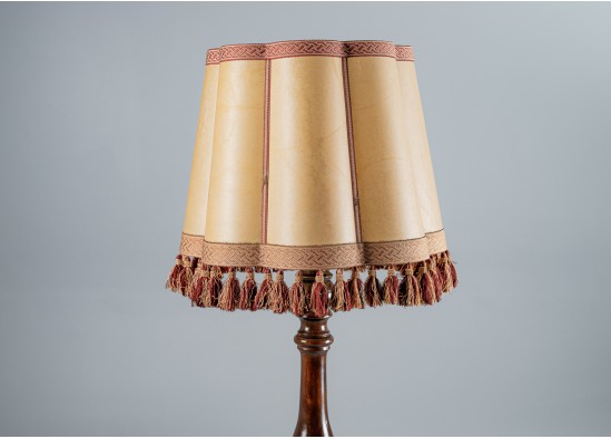 Floor lamp