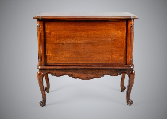 Dresser-shoe cabinet