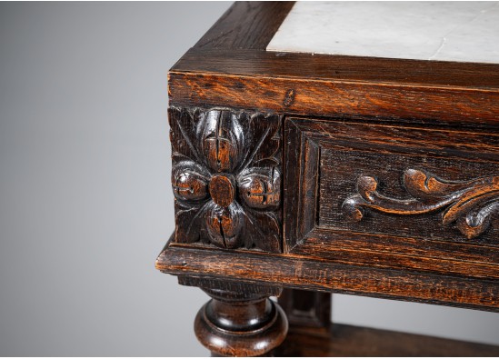 Dessert sideboard