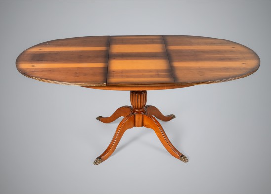 Dining room furniture set