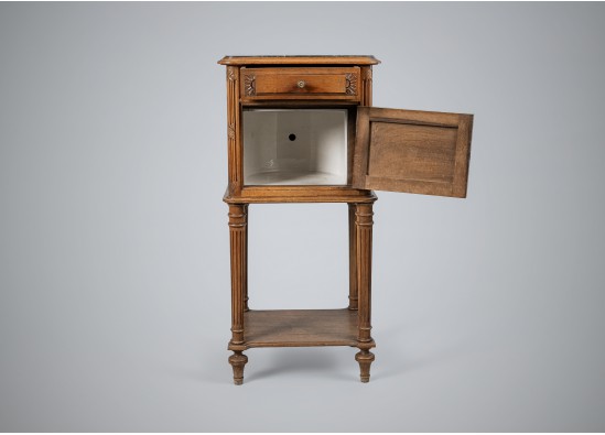 Miegamojo baldų komplektas
