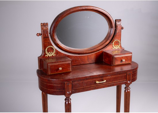 Vanity table