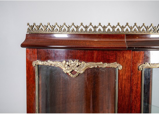 Display cabinet